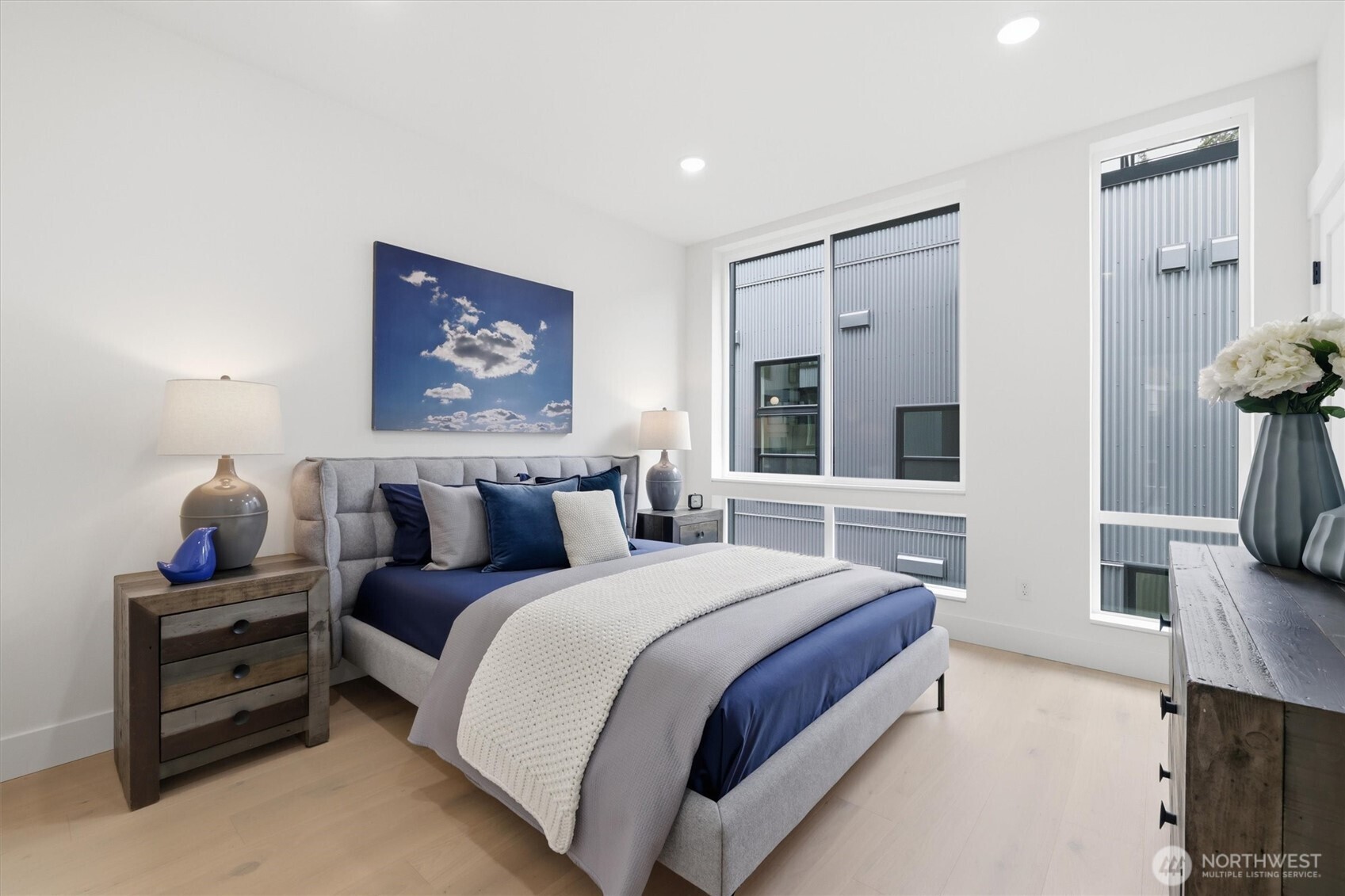 2017 Minor Avenue E
