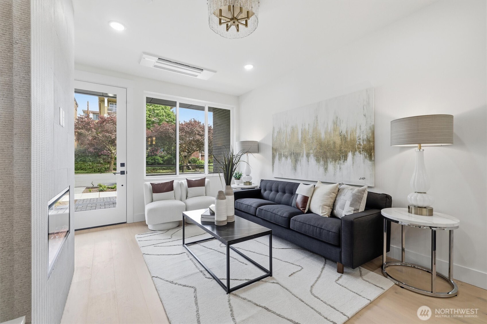 2017 Minor Avenue E