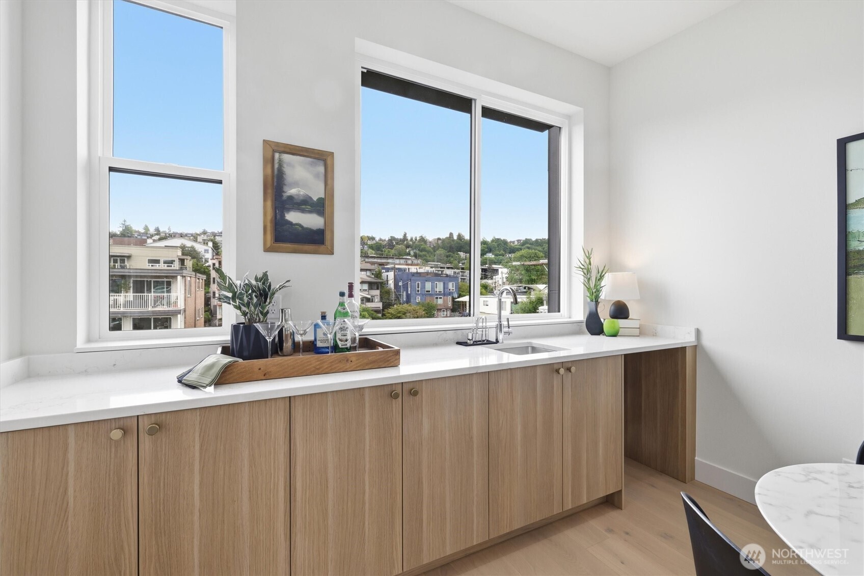2017 Minor Avenue E