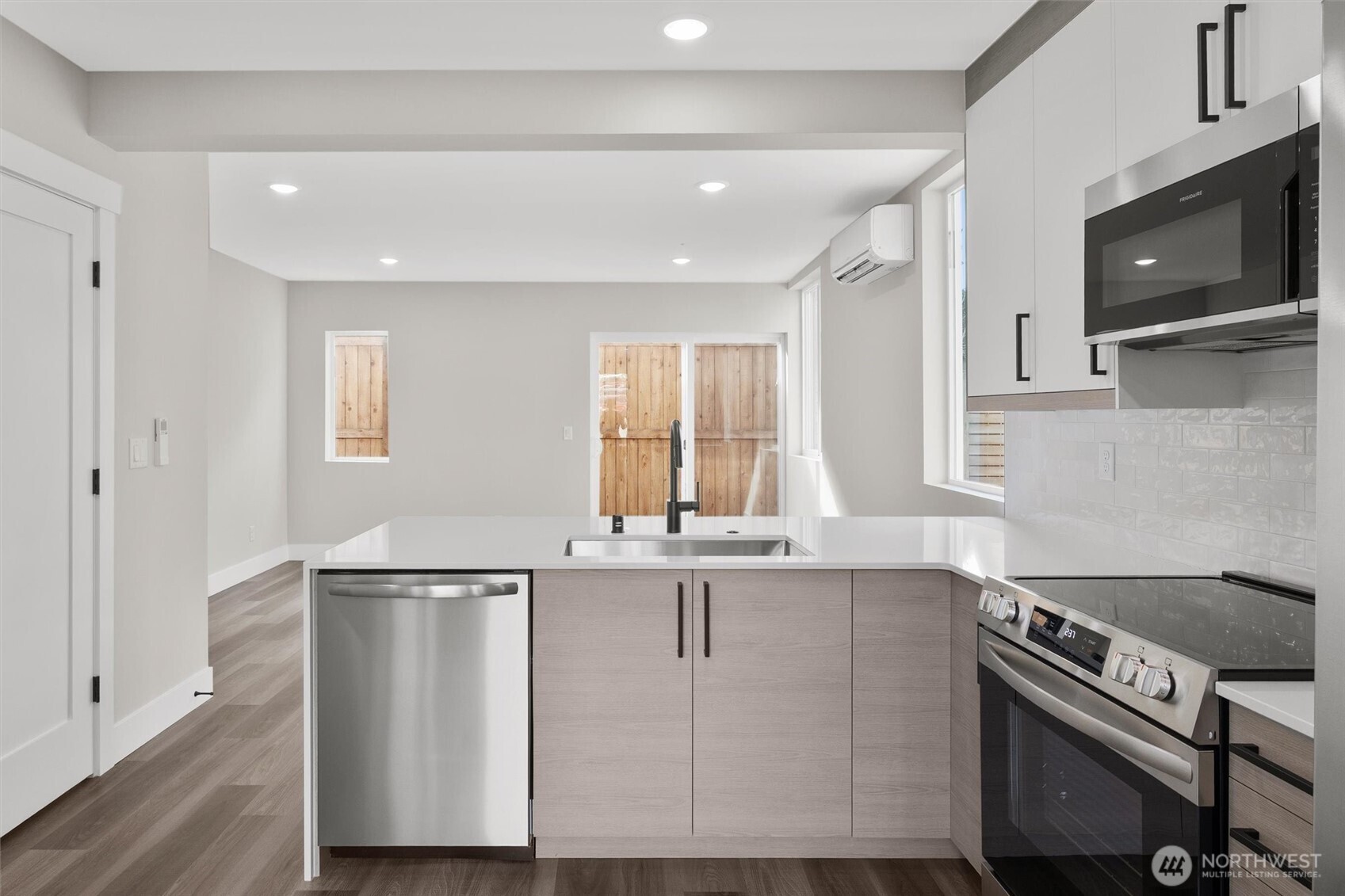 503 NE 42nd Street