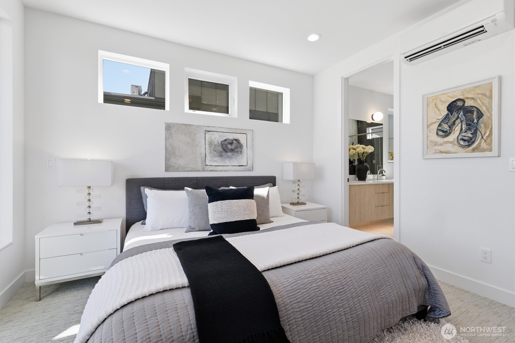 2011 Dexter Avenue N Unit: A