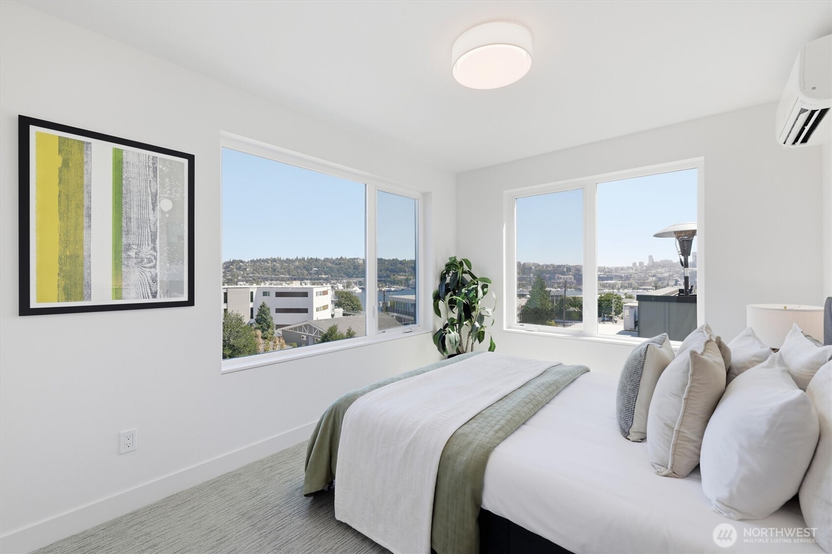 2011 Dexter Avenue N Unit: A