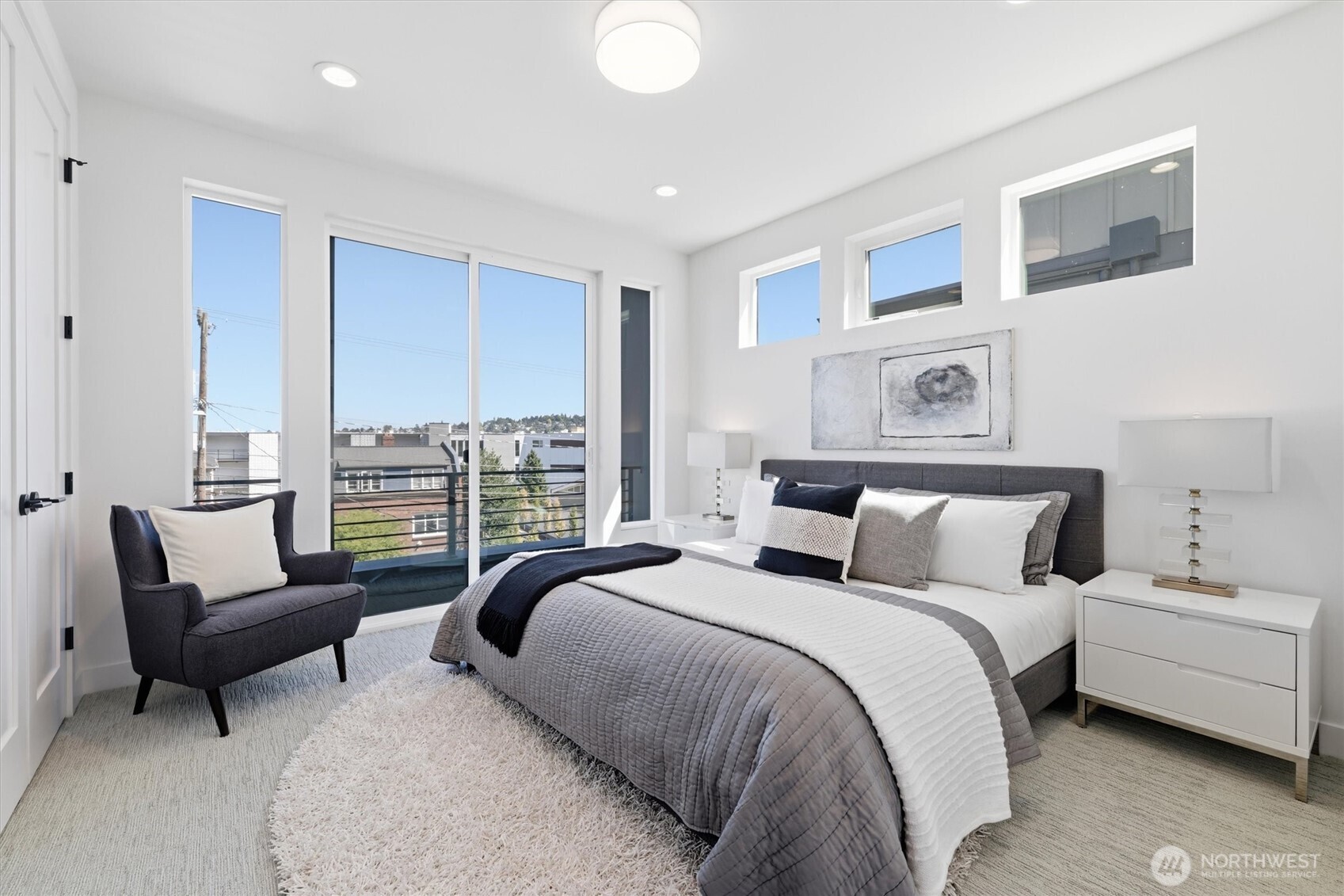 2011 Dexter Avenue N Unit: A