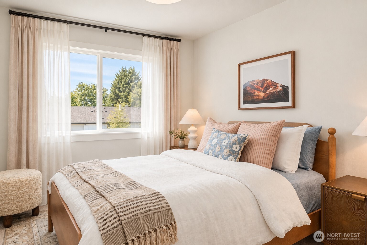 425 Parkside Walk