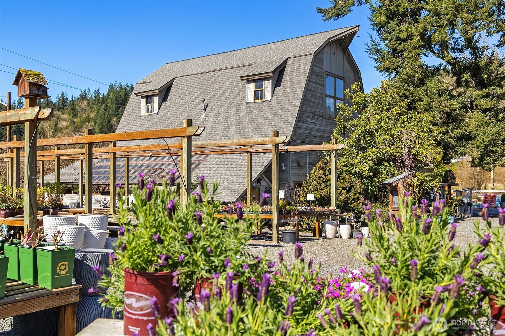 425 Parkside Walk