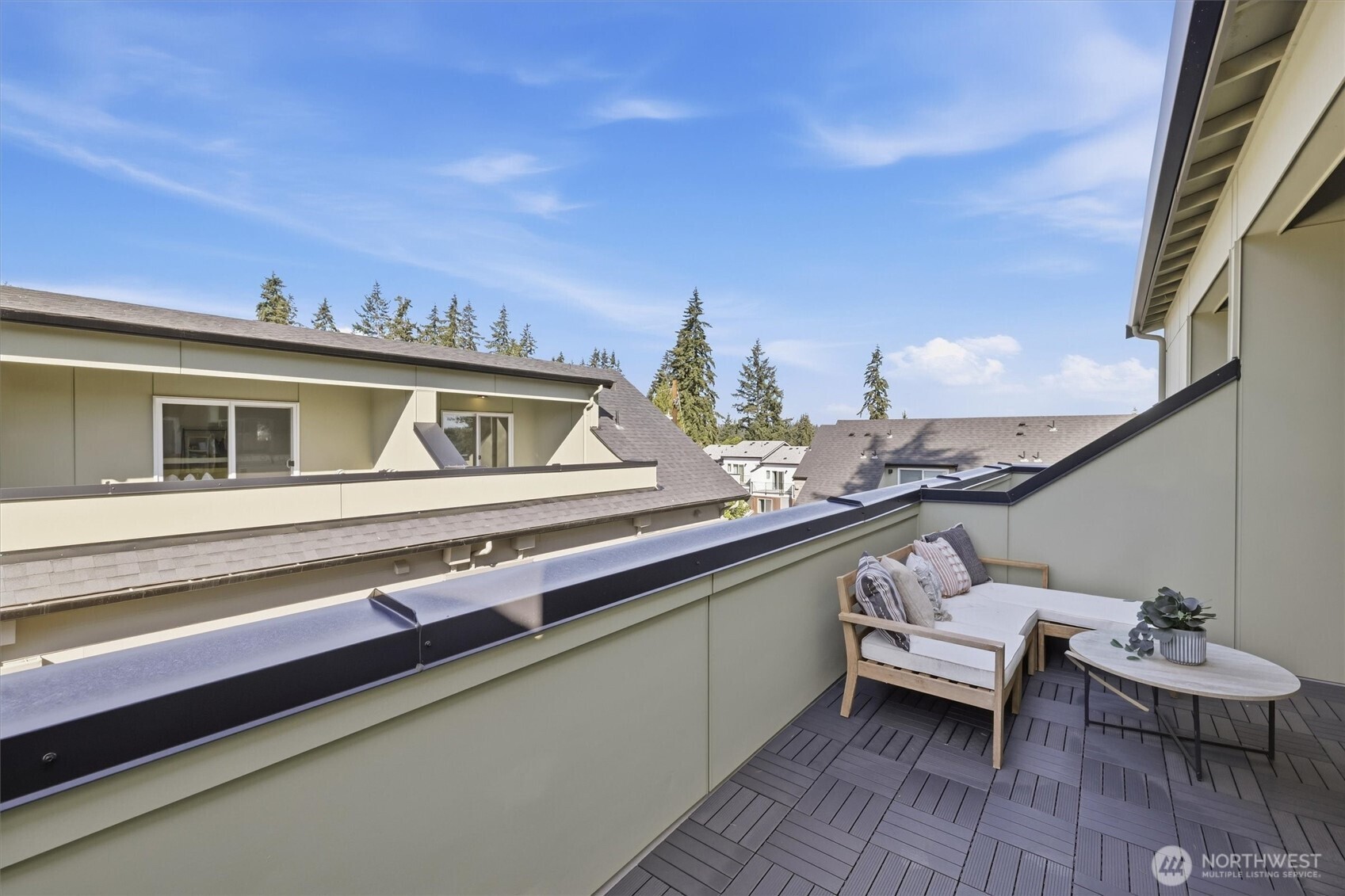 14610 Corliss Avenue N Unit: B