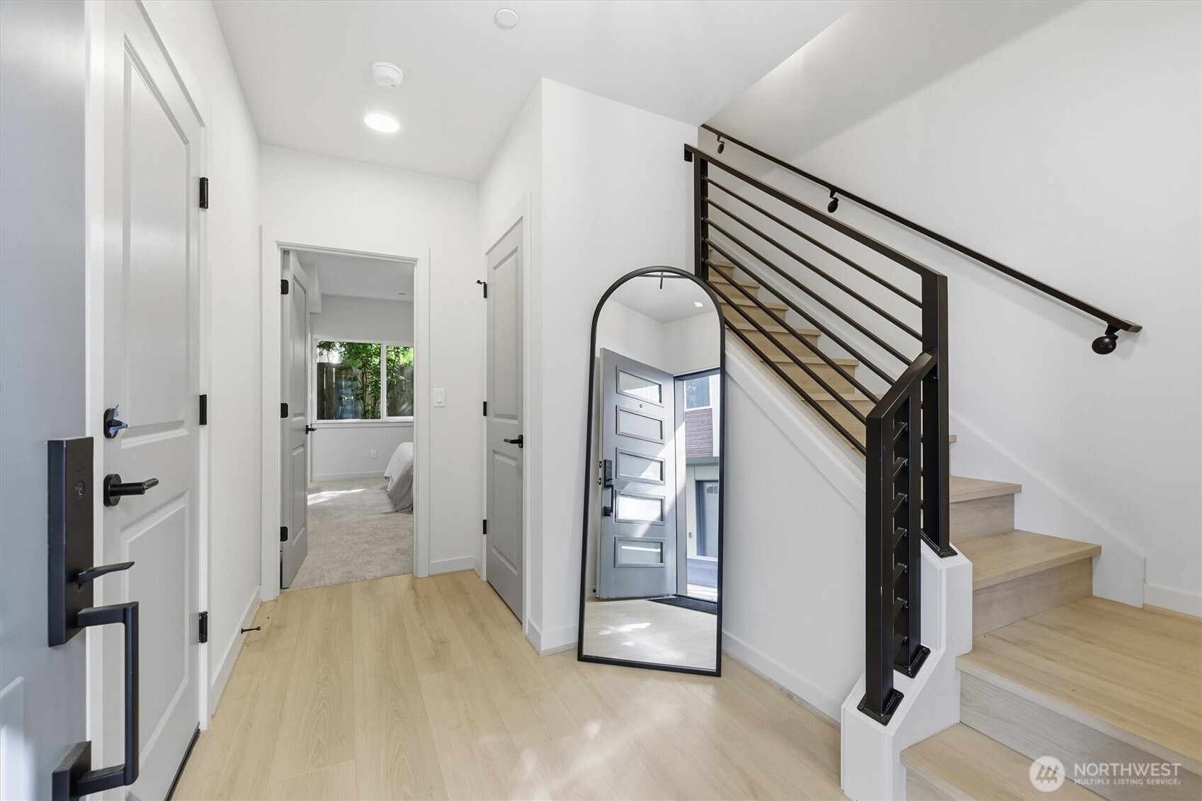 14610 Corliss Avenue N Unit: B