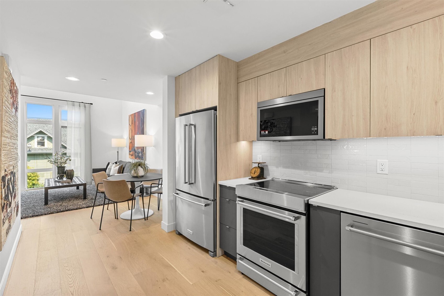 222 10th Avenue E Unit: D