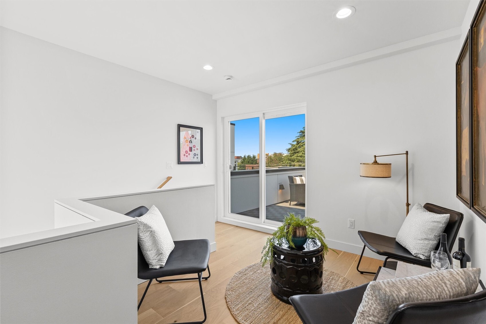222 10th Avenue E Unit: D
