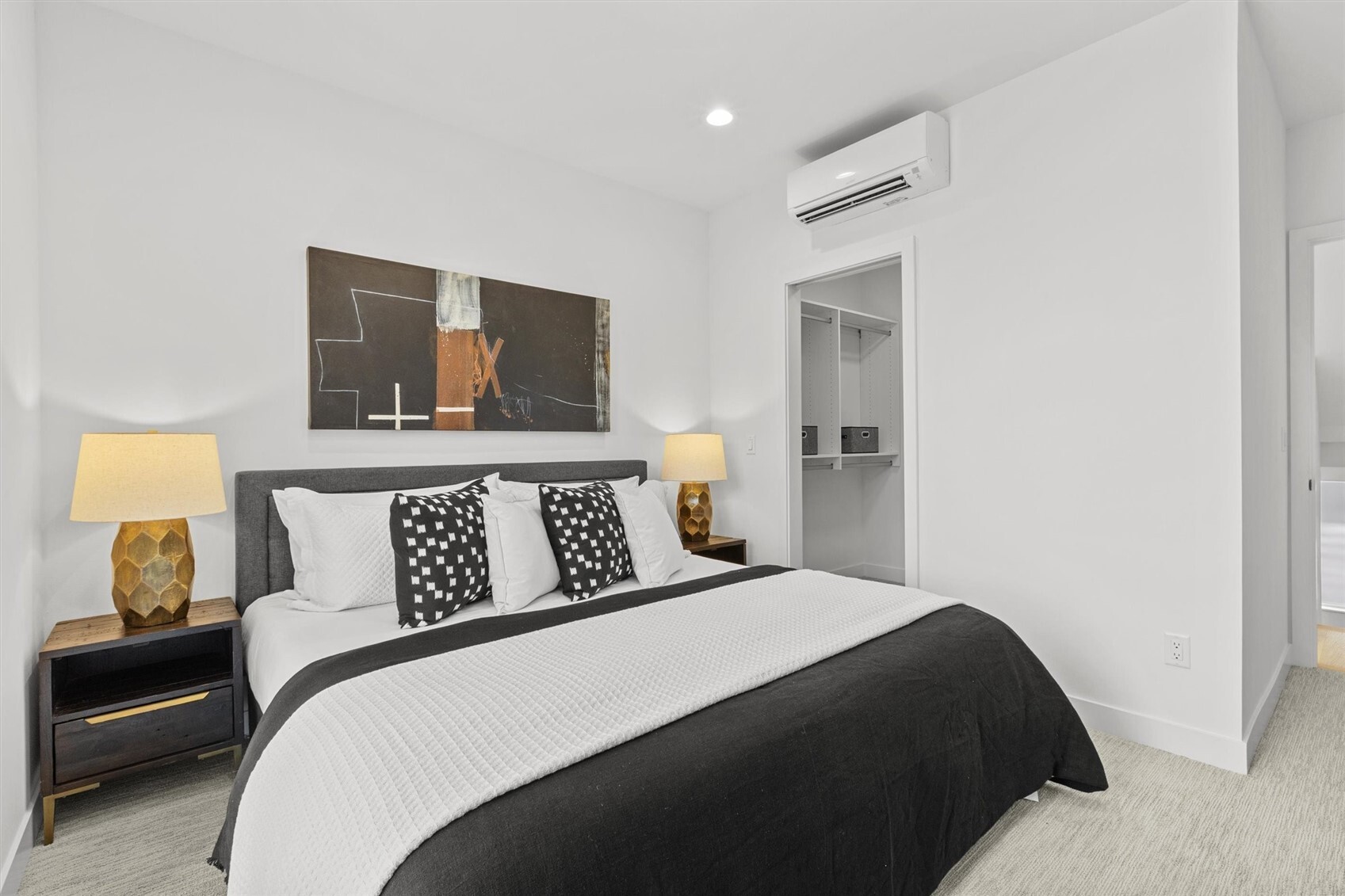222 10th Avenue E Unit: D
