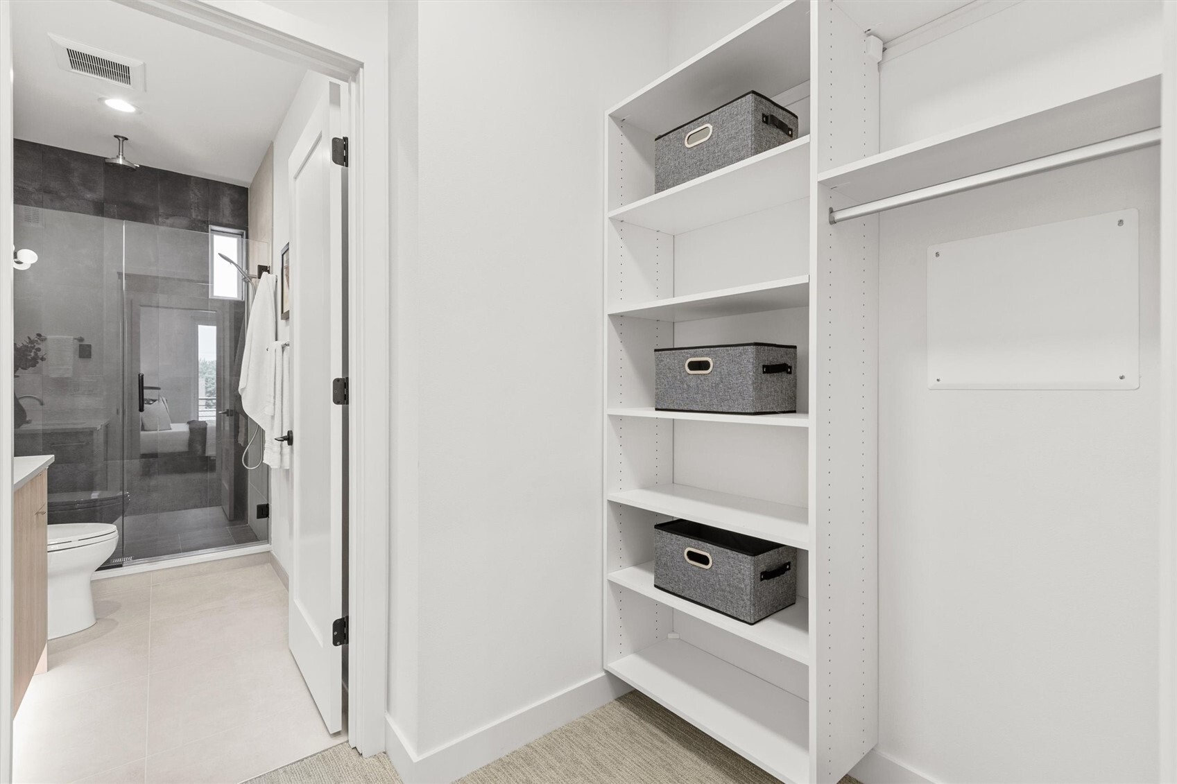 222 10th Avenue E Unit: D