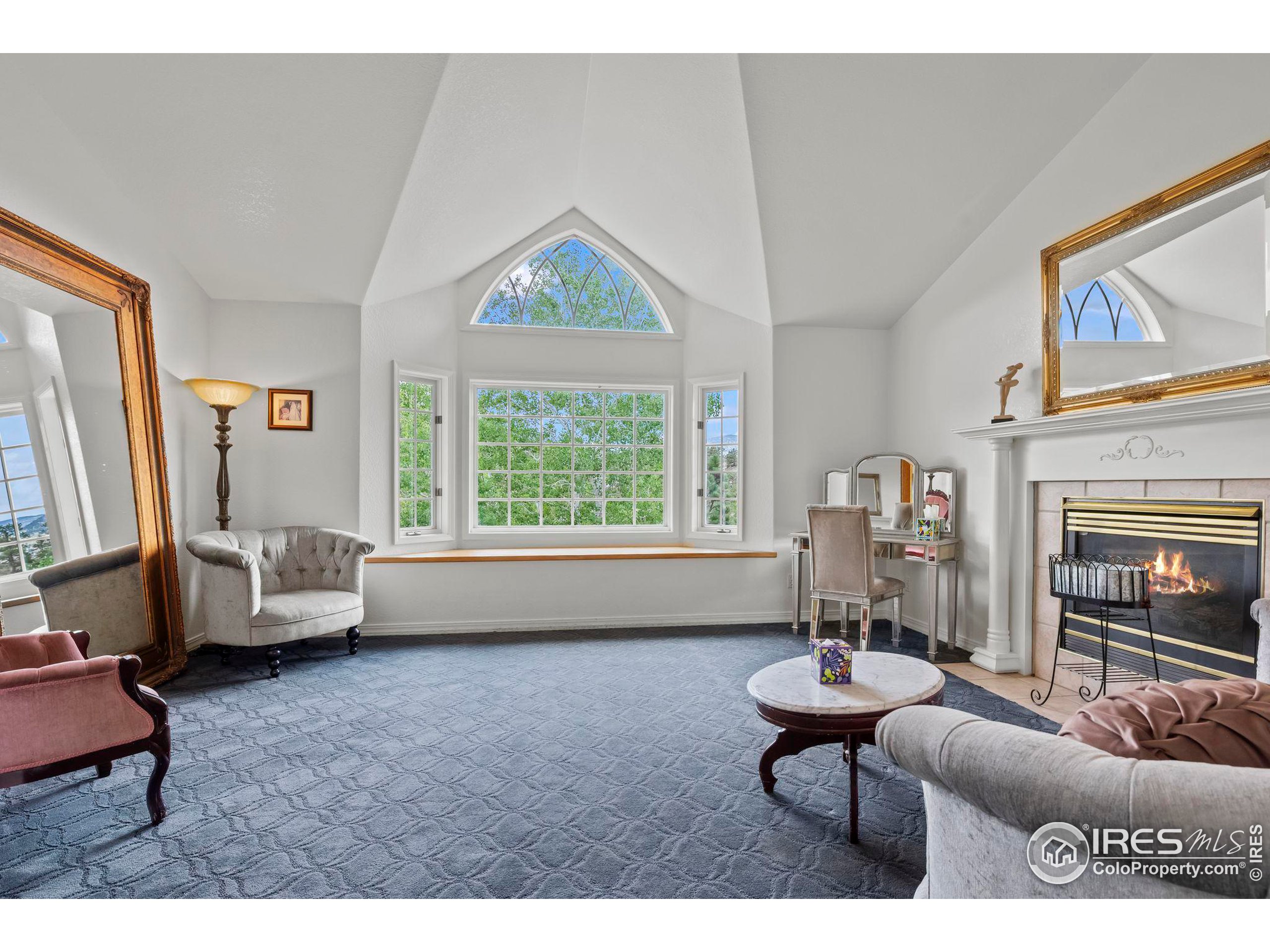 603 Indian Lookout Rd