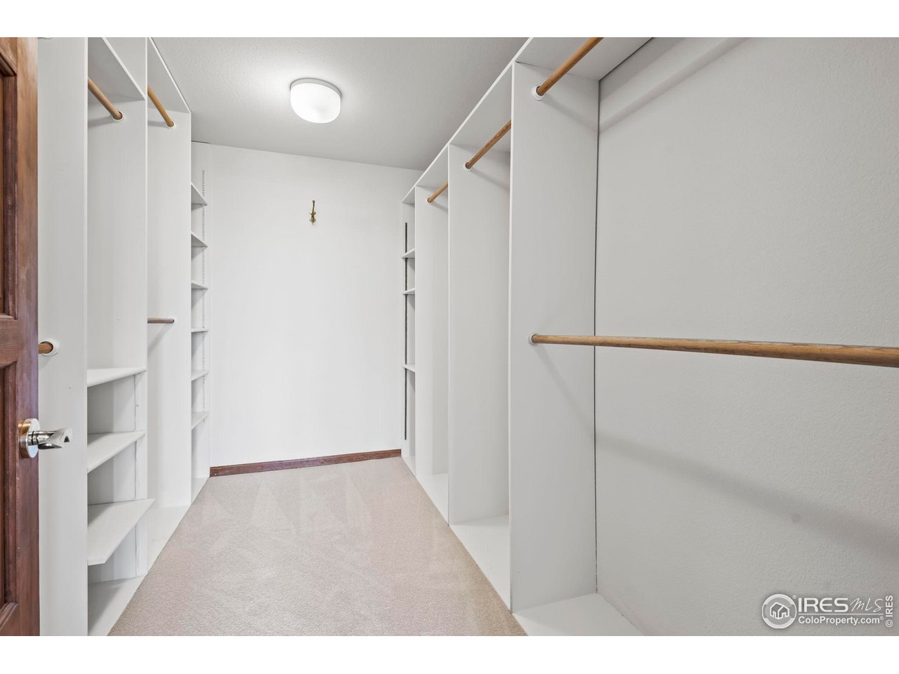 375 Majestic View Dr