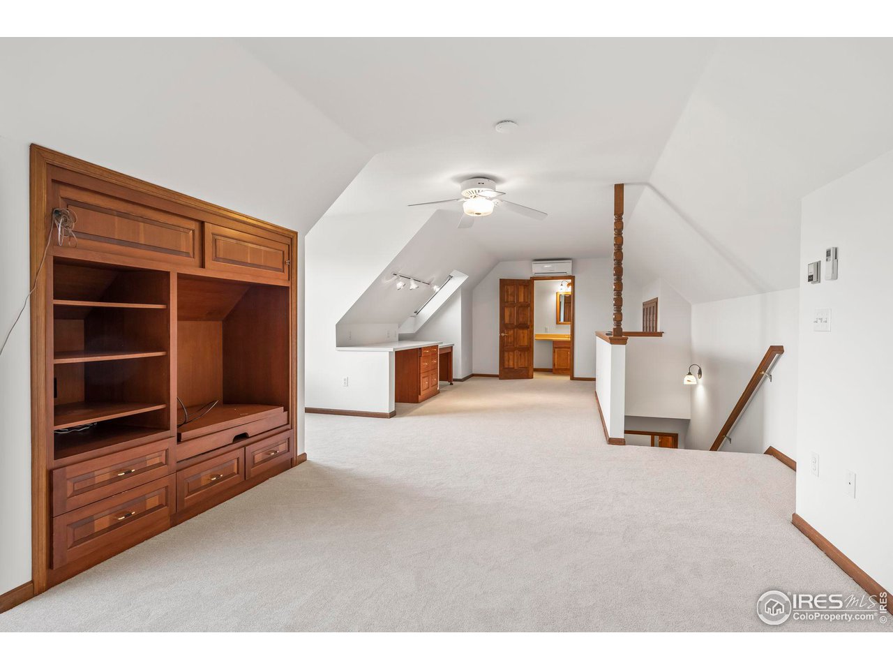 375 Majestic View Dr