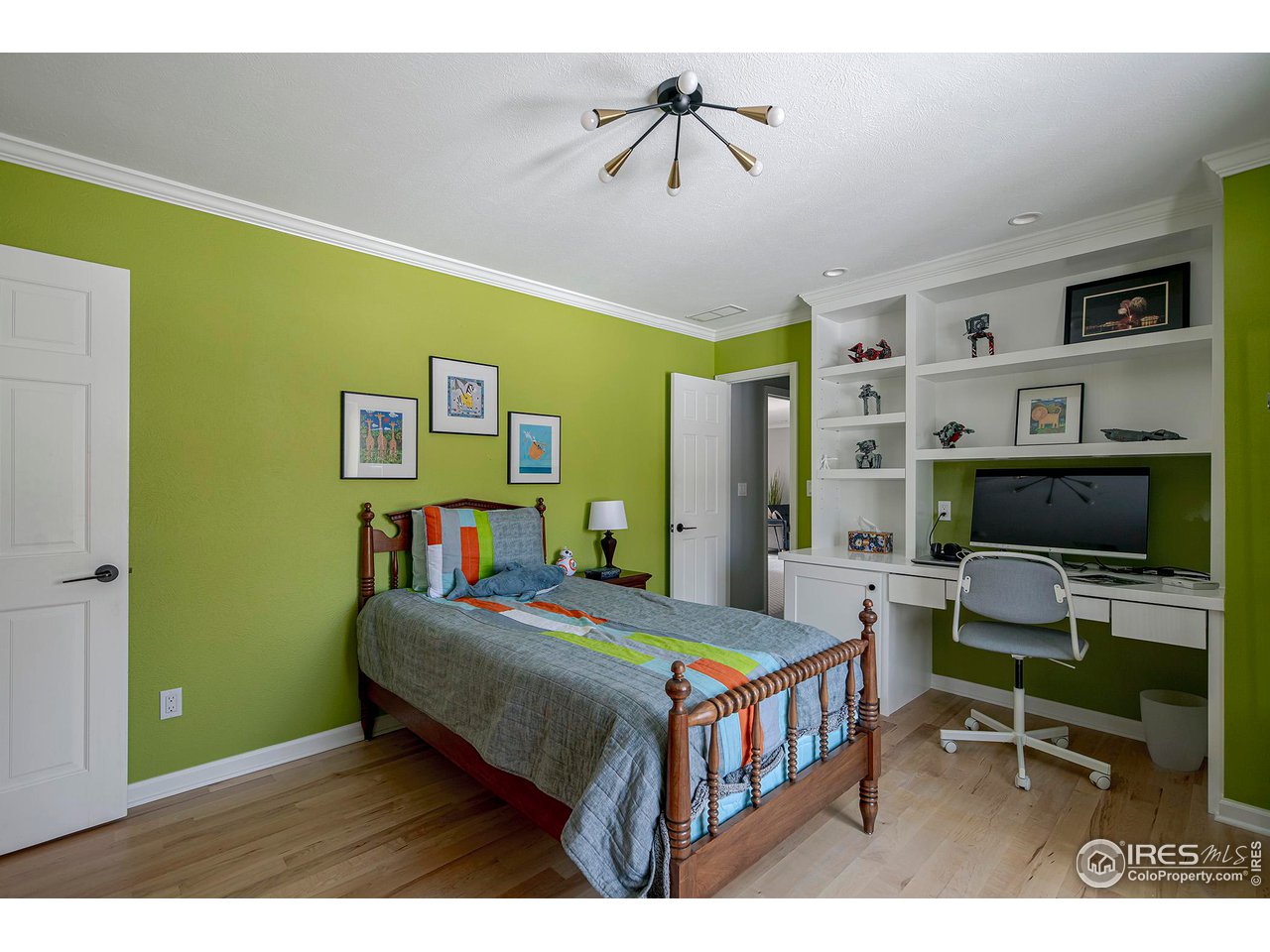 7034 Indian Peaks Trl