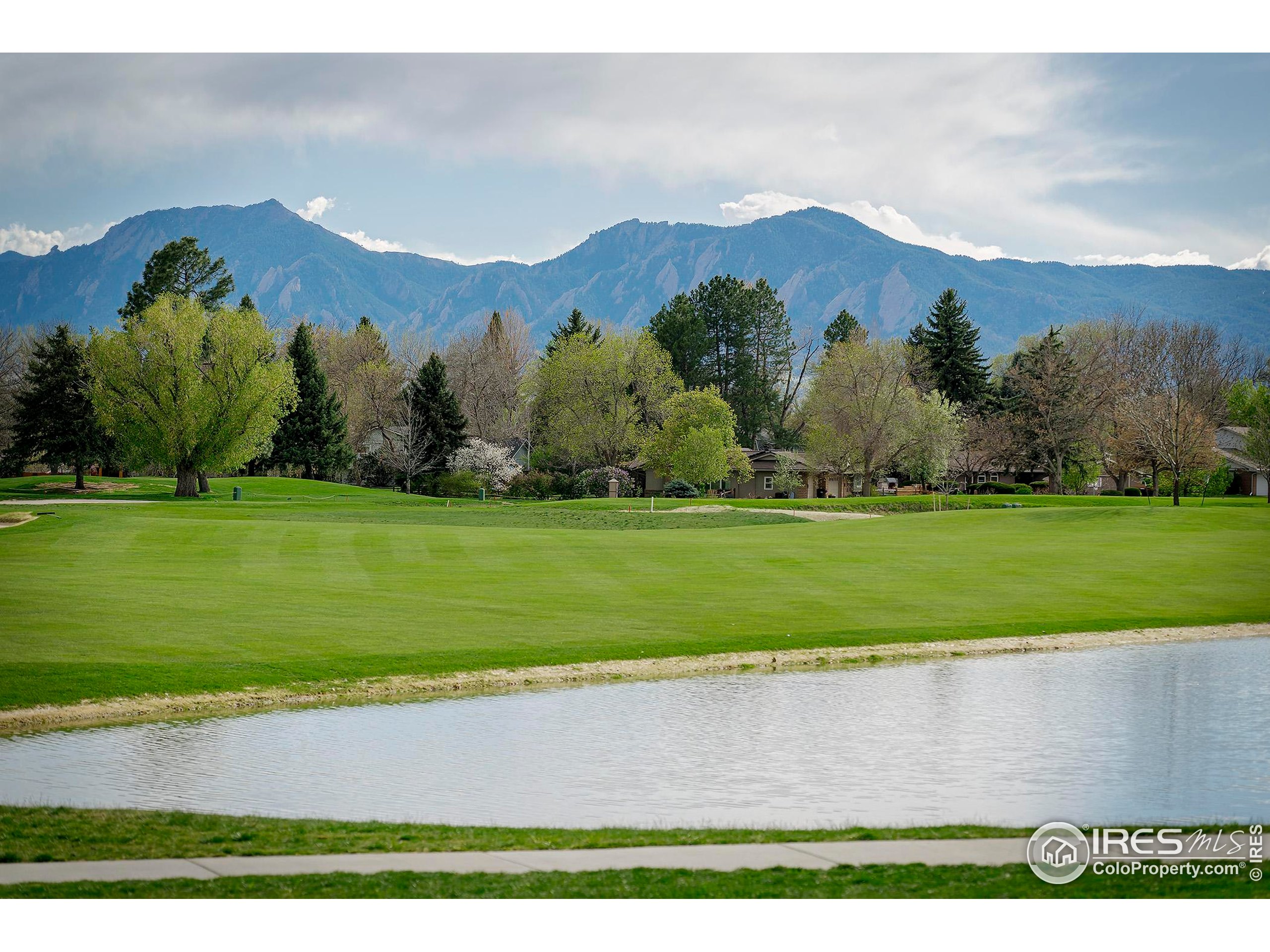 7034 Indian Peaks Trl