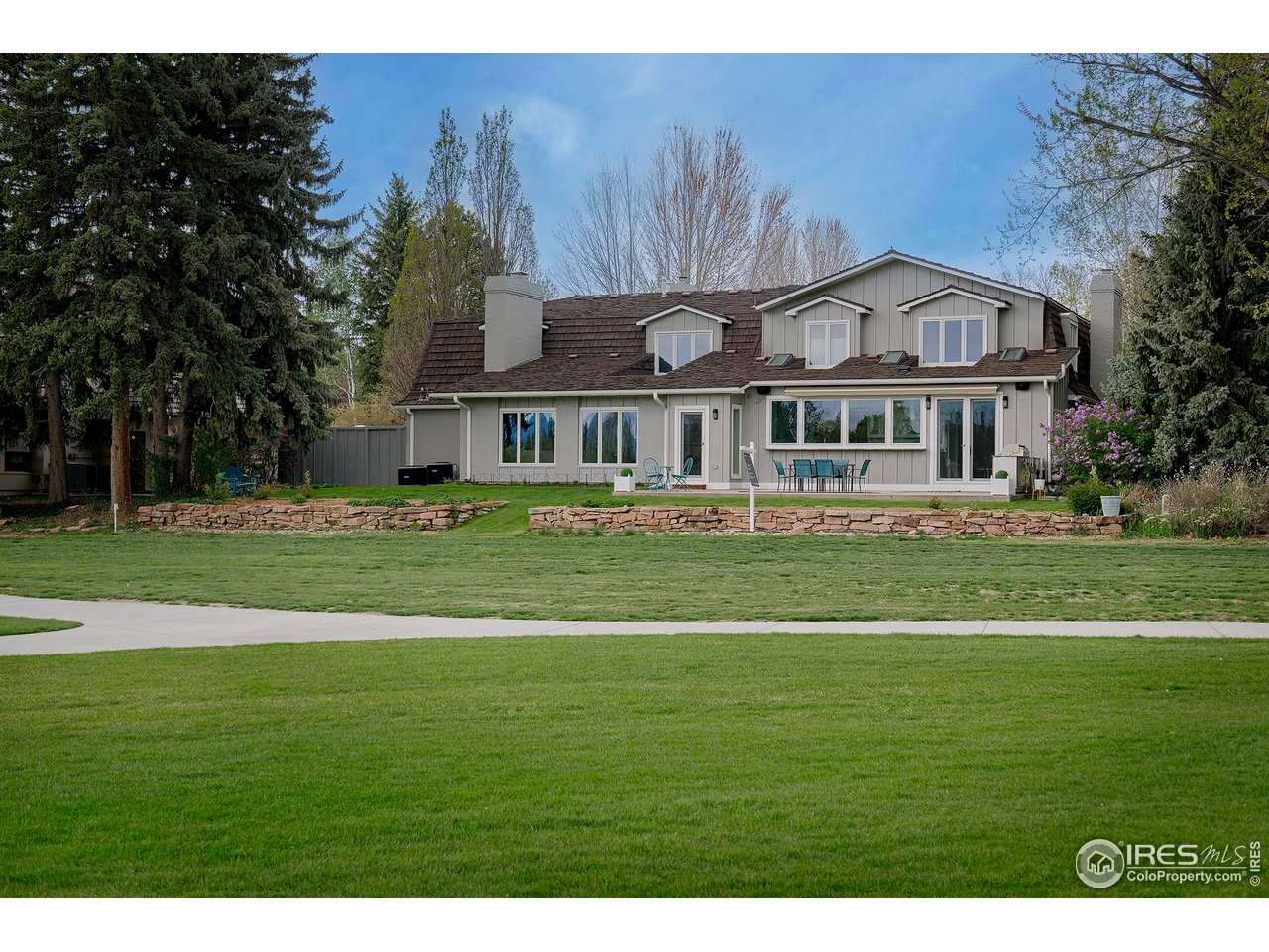 7034 Indian Peaks Trl