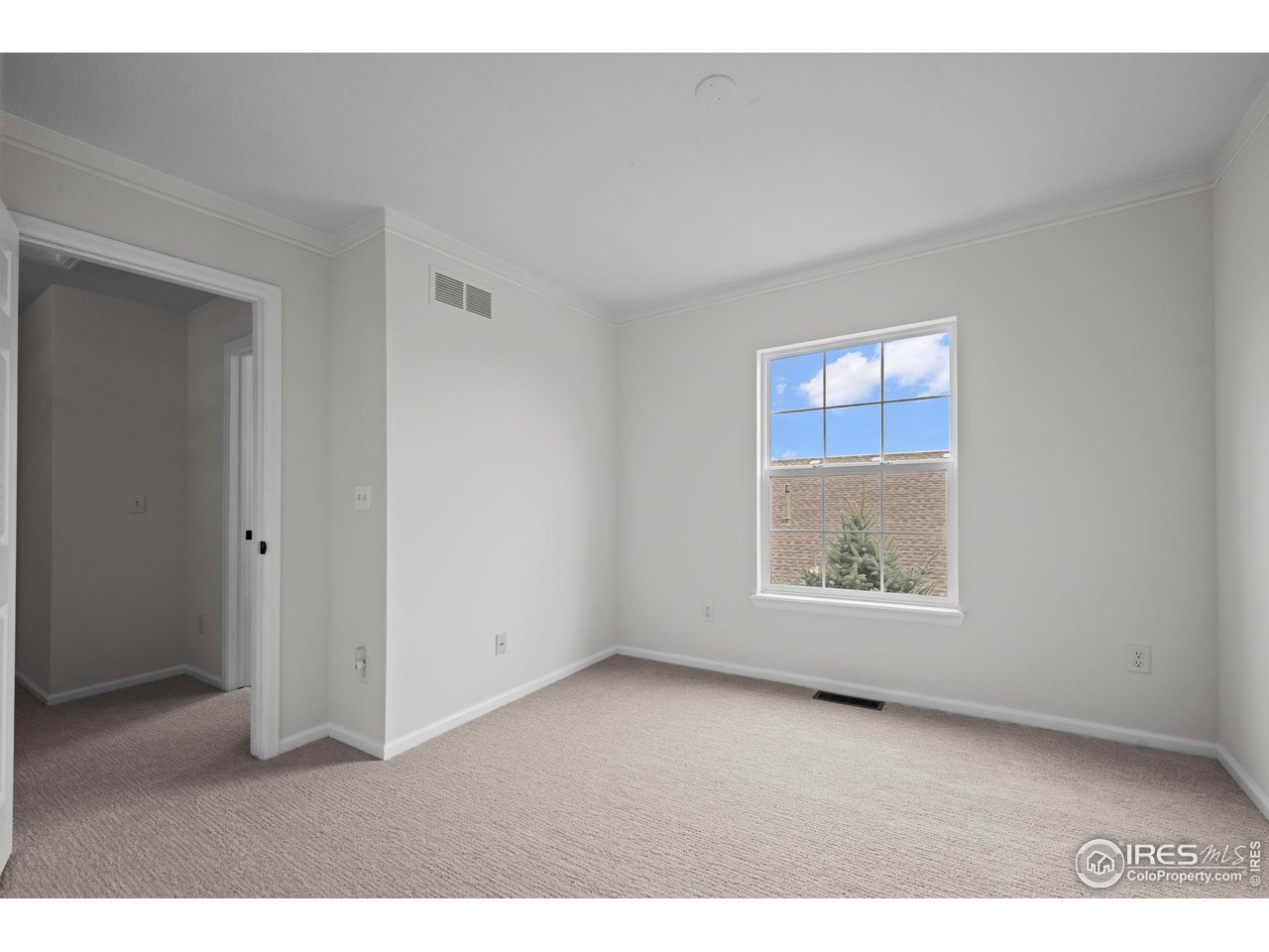 4463 Eagle River Run