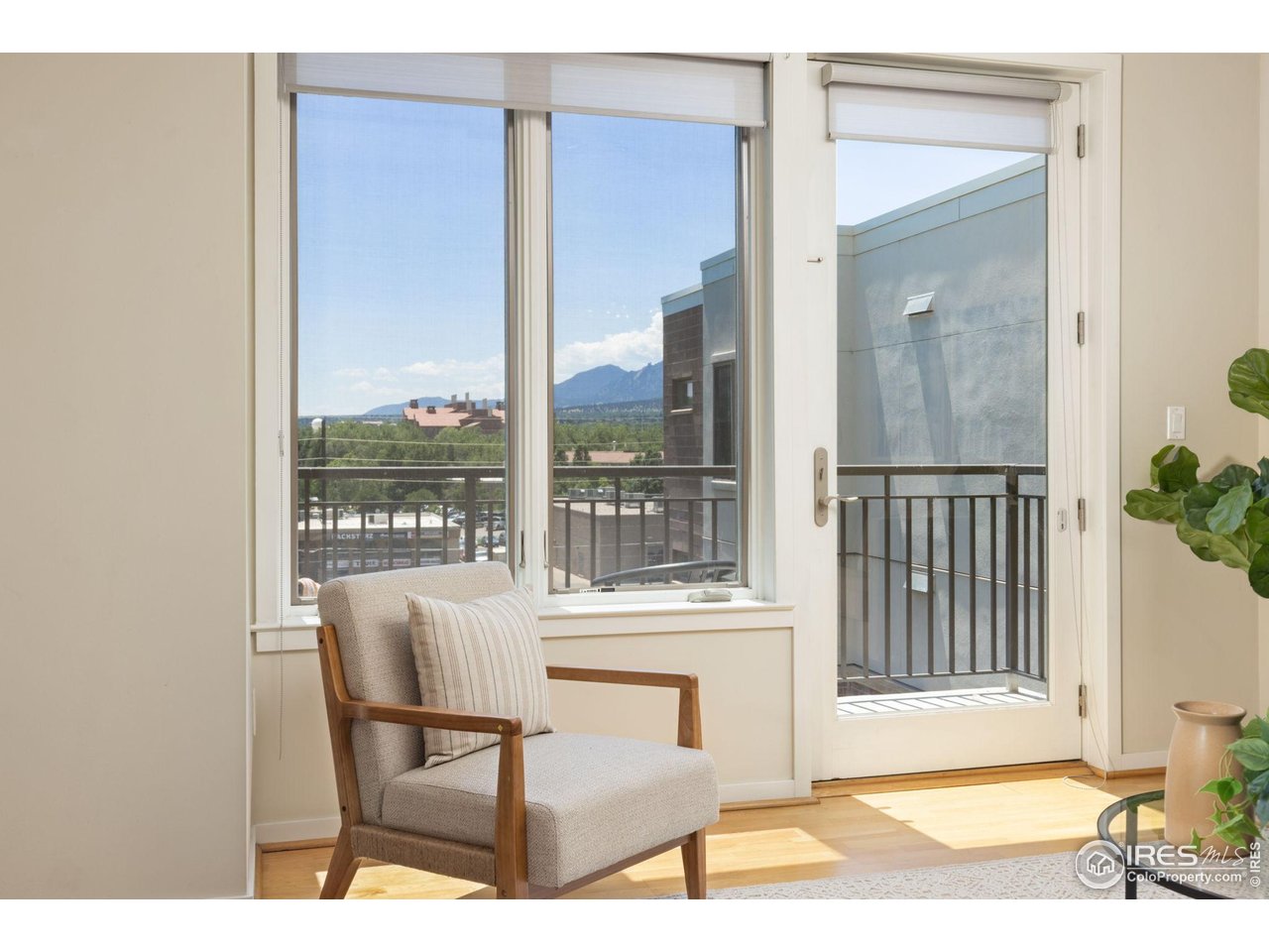 3601 Arapahoe Ave D-422