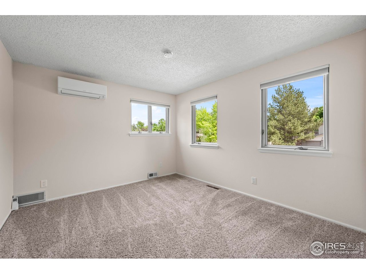 7409 Mount Meeker Rd