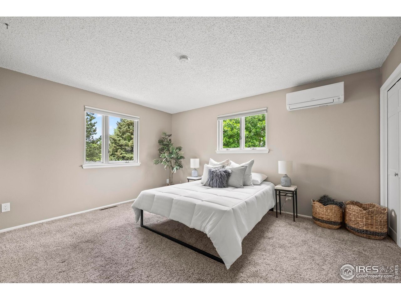 7409 Mount Meeker Rd