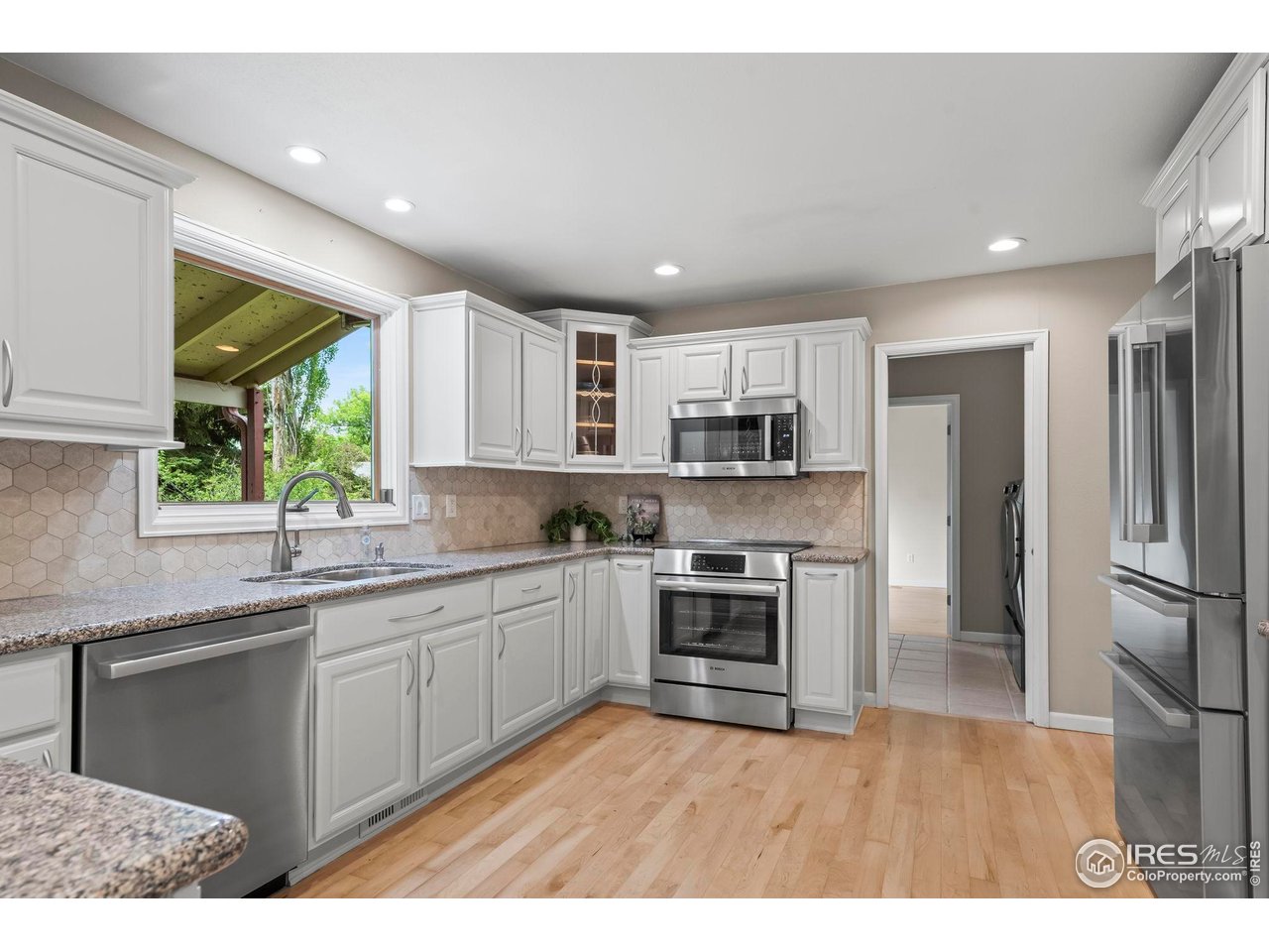 7409 Mount Meeker Rd