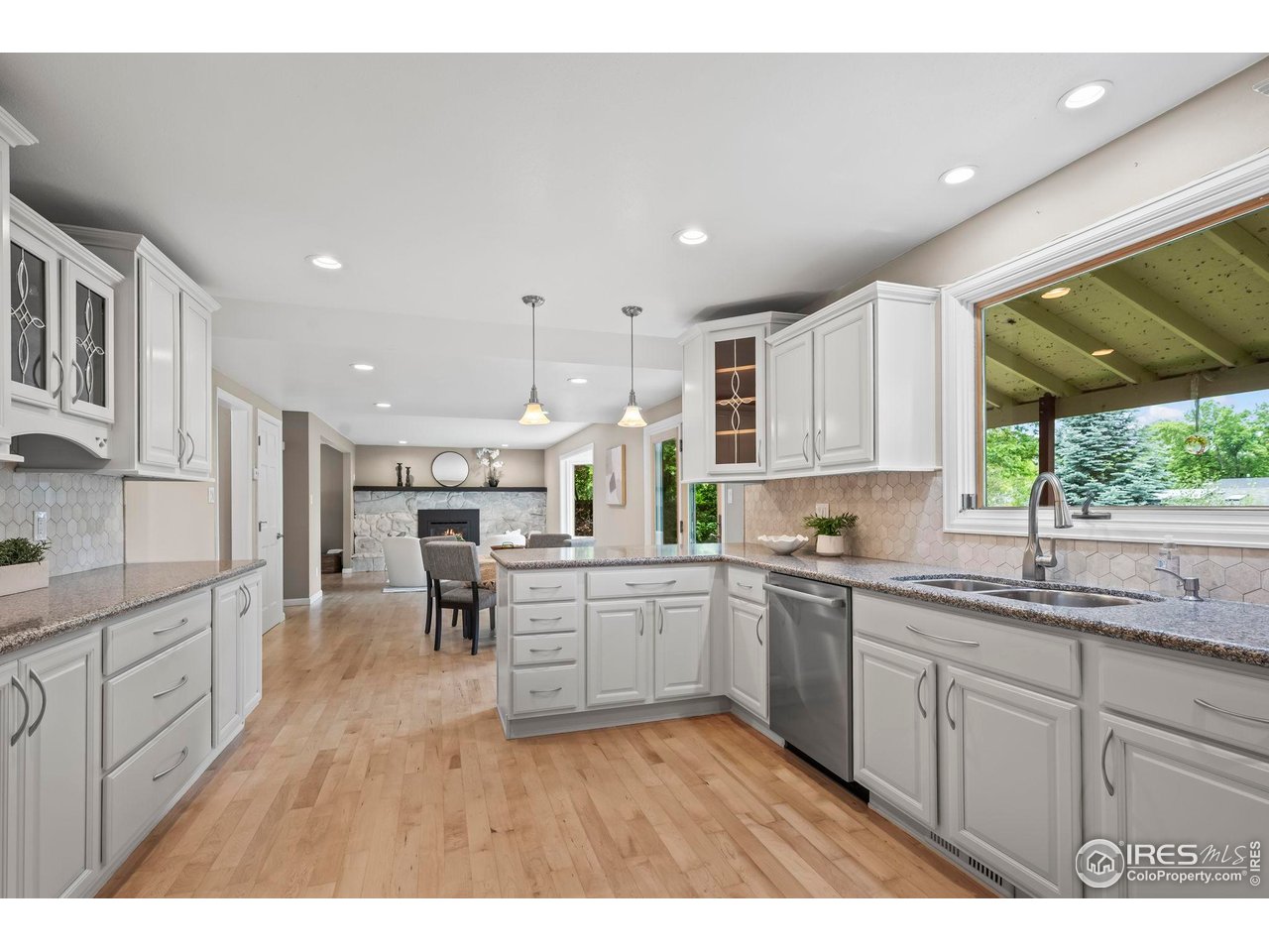 7409 Mount Meeker Rd