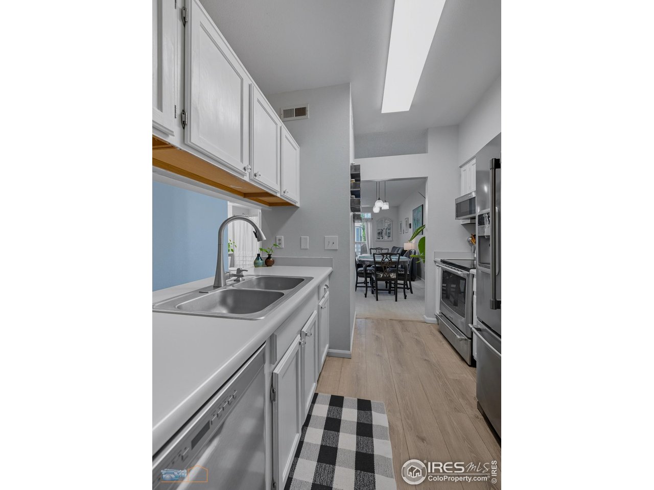 7443 Singing Hills Ct Q