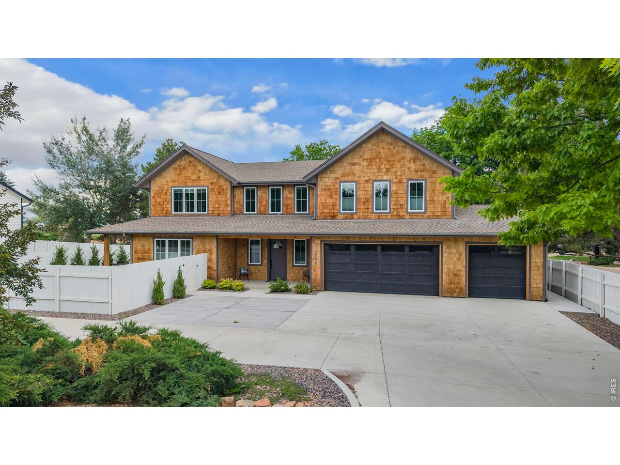 2590 Blue Heron Way