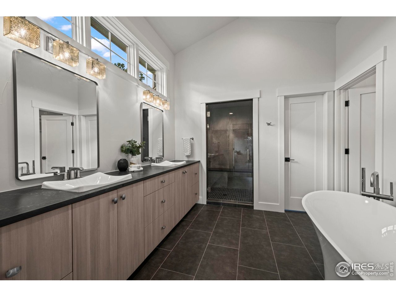 2590 Blue Heron Way
