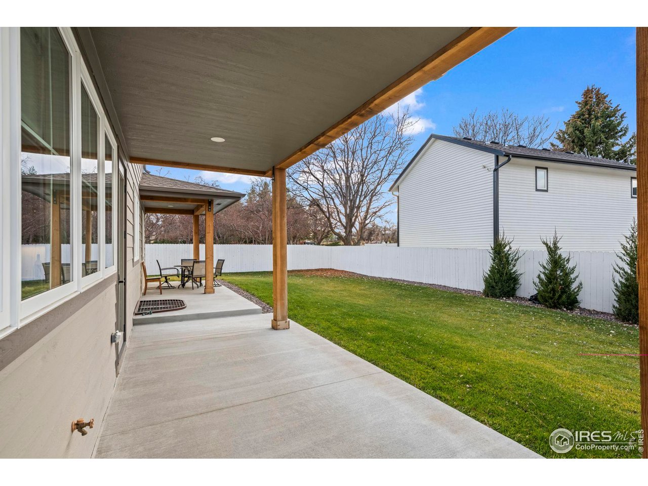 2590 Blue Heron Way