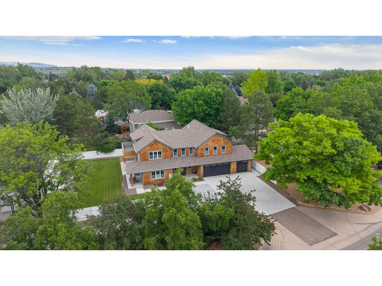 2590 Blue Heron Way