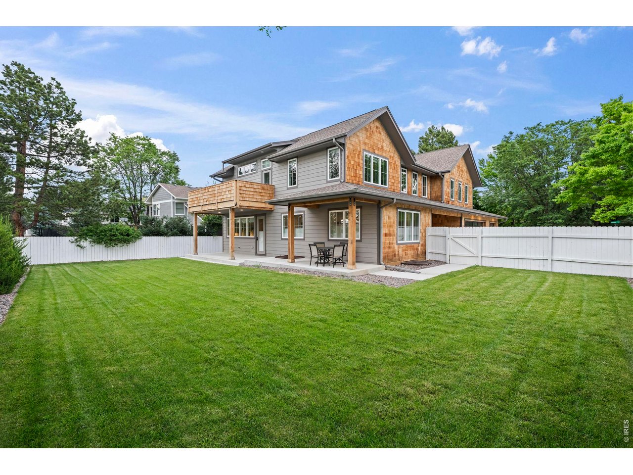 2590 Blue Heron Way