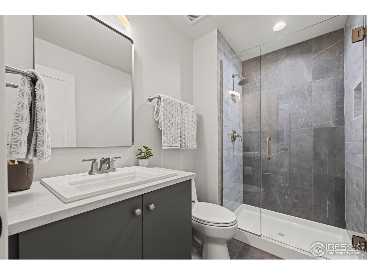 2590 Blue Heron Way