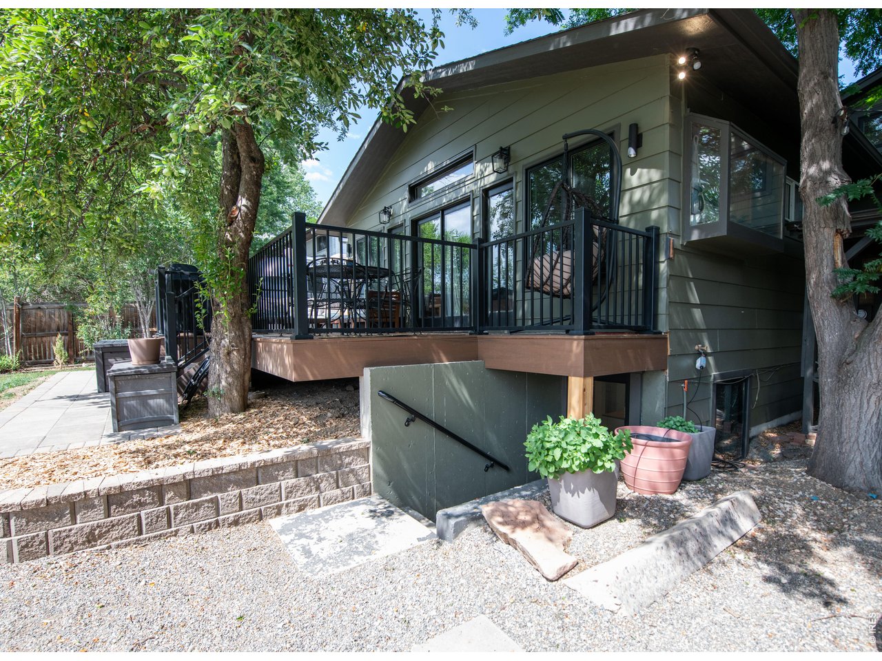 4655 Ashfield Dr