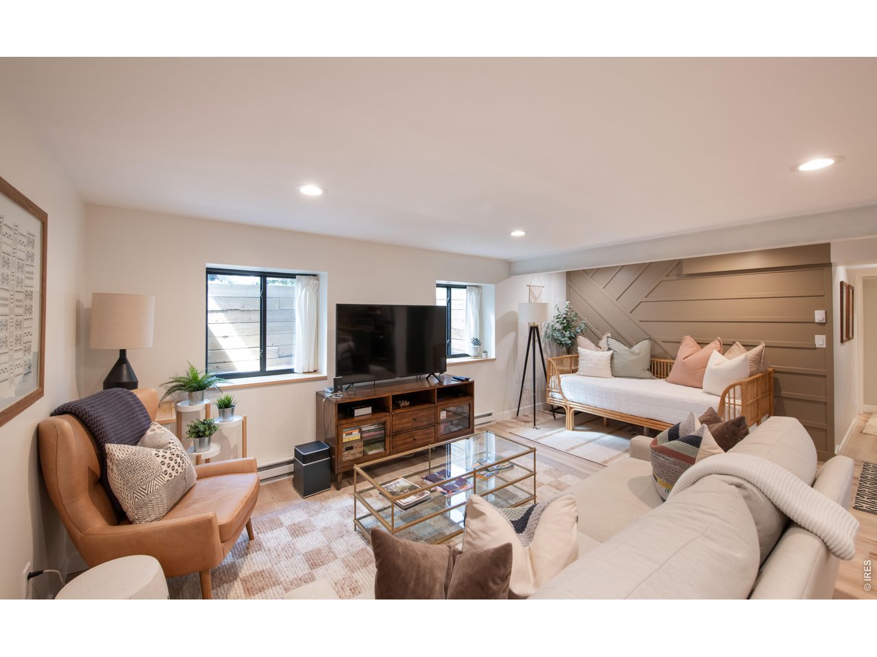 4655 Ashfield Dr