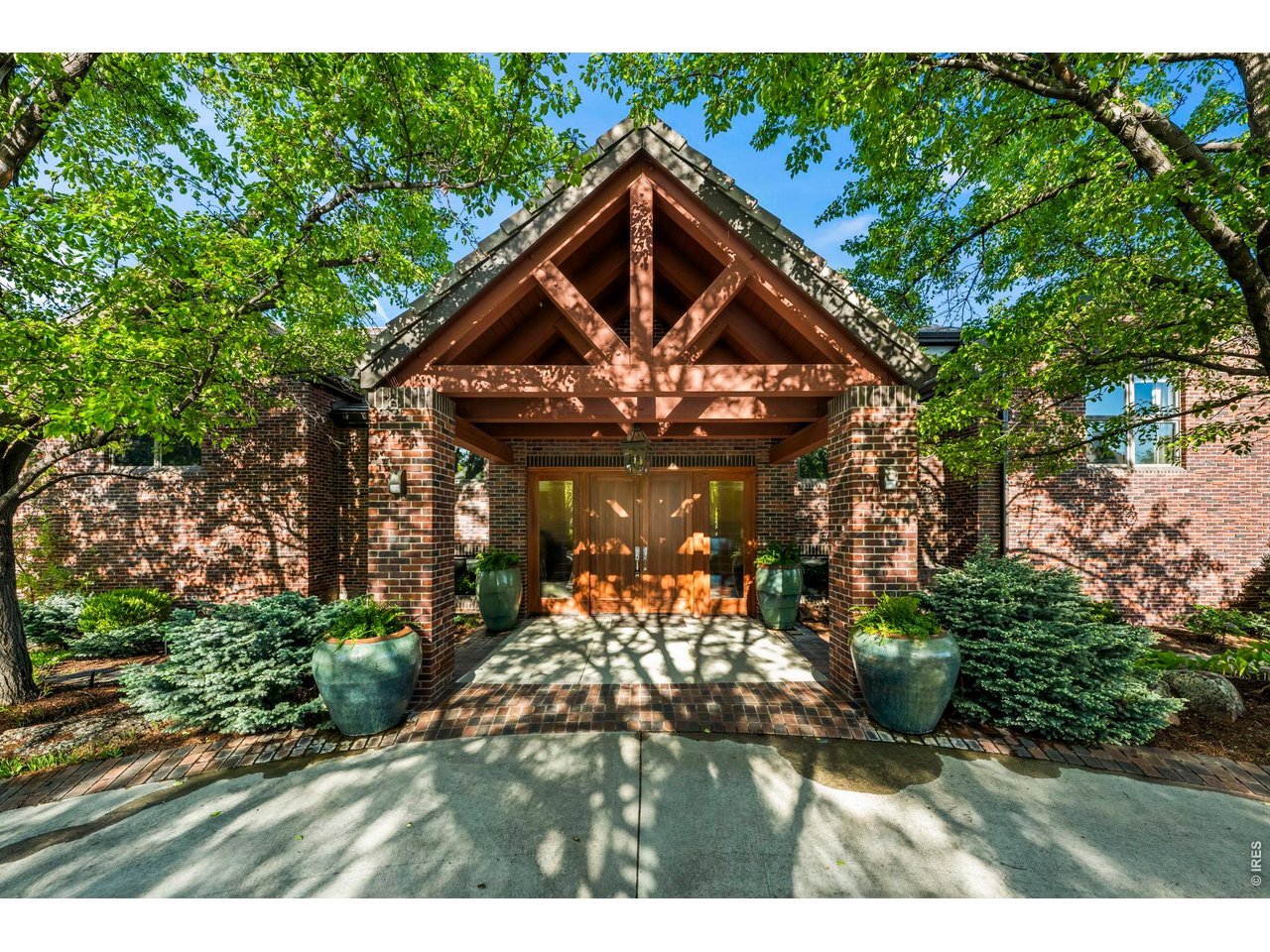 8414 Firethorn Ct