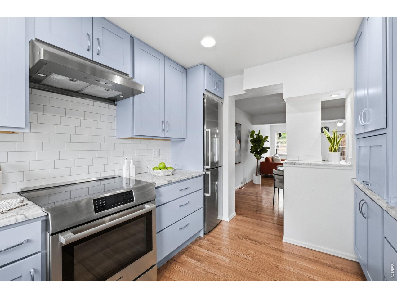 4017 Wonderland Hill Ave