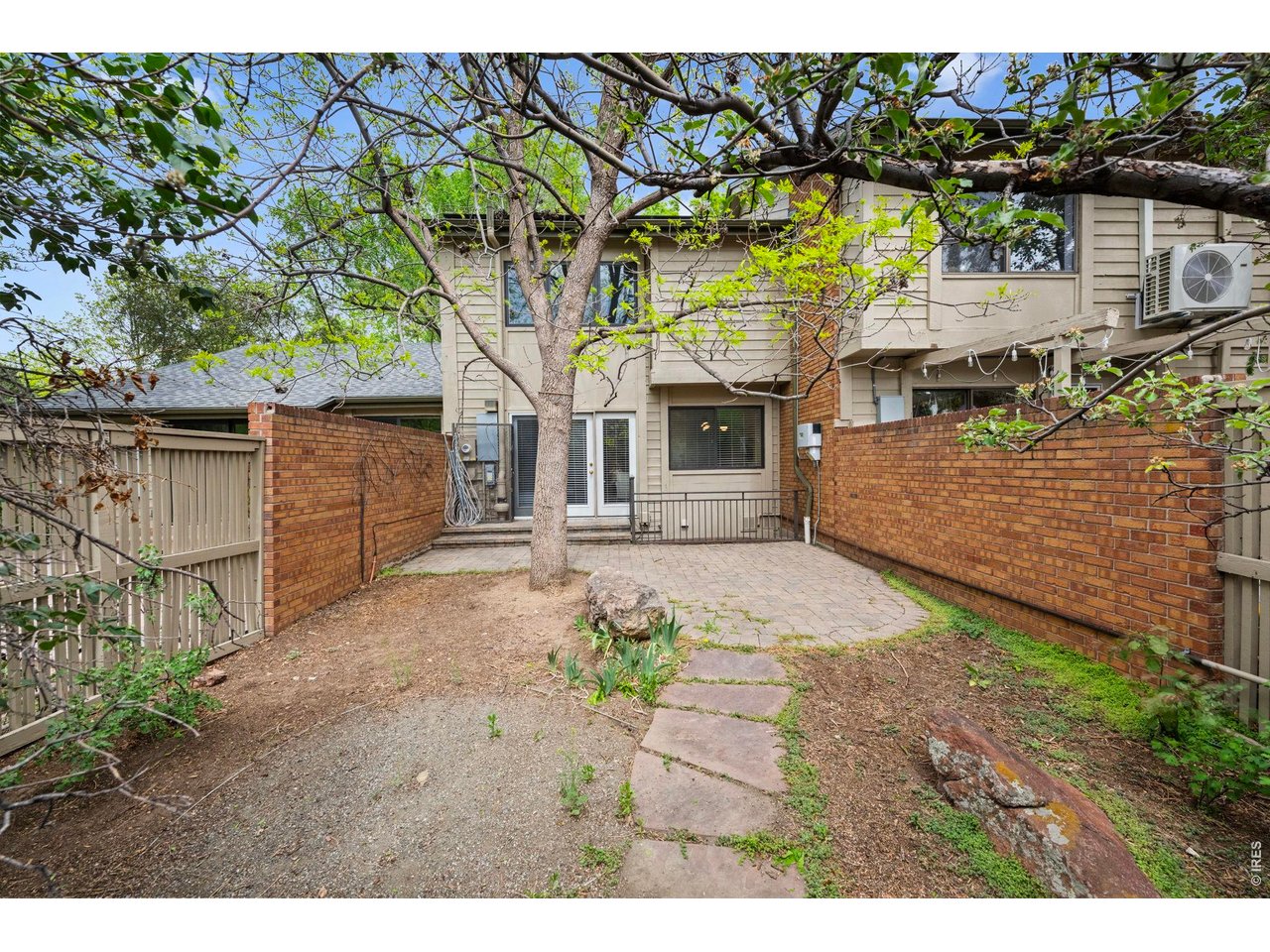 4017 Wonderland Hill Ave