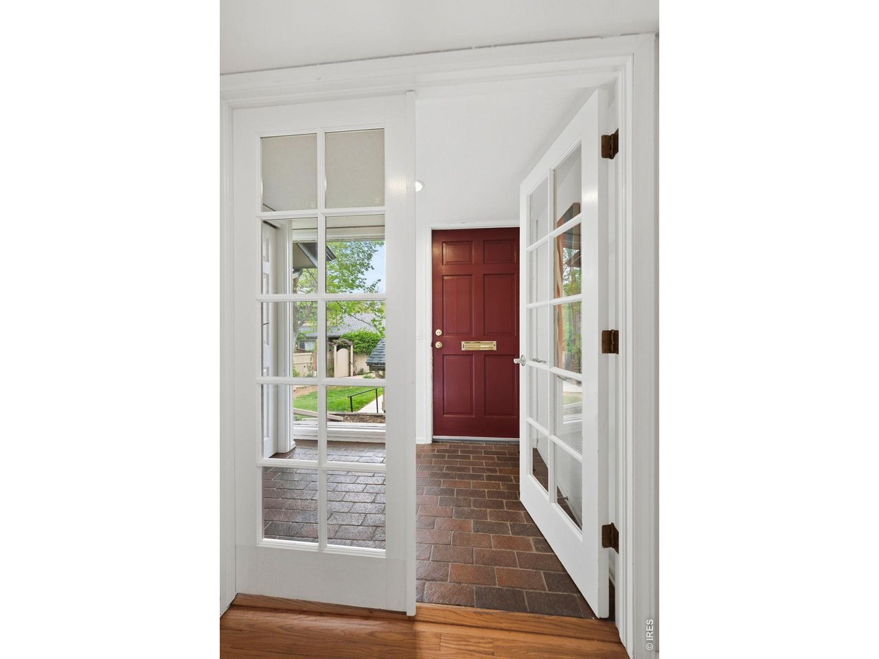 4017 Wonderland Hill Ave