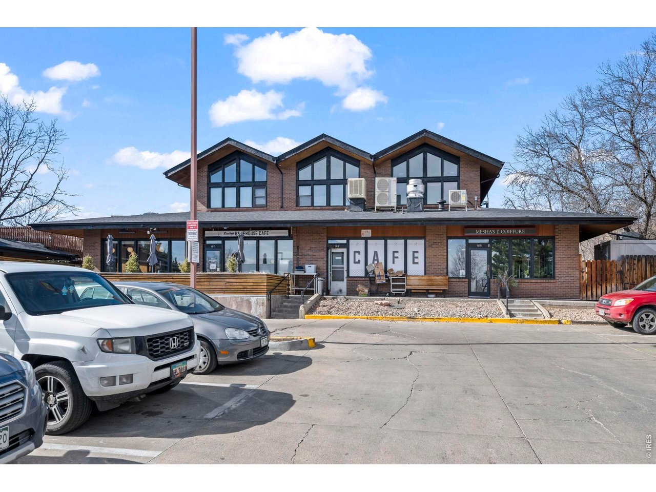 4017 Wonderland Hill Ave