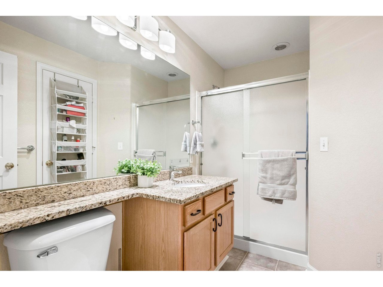 540 Mohawk Dr 15