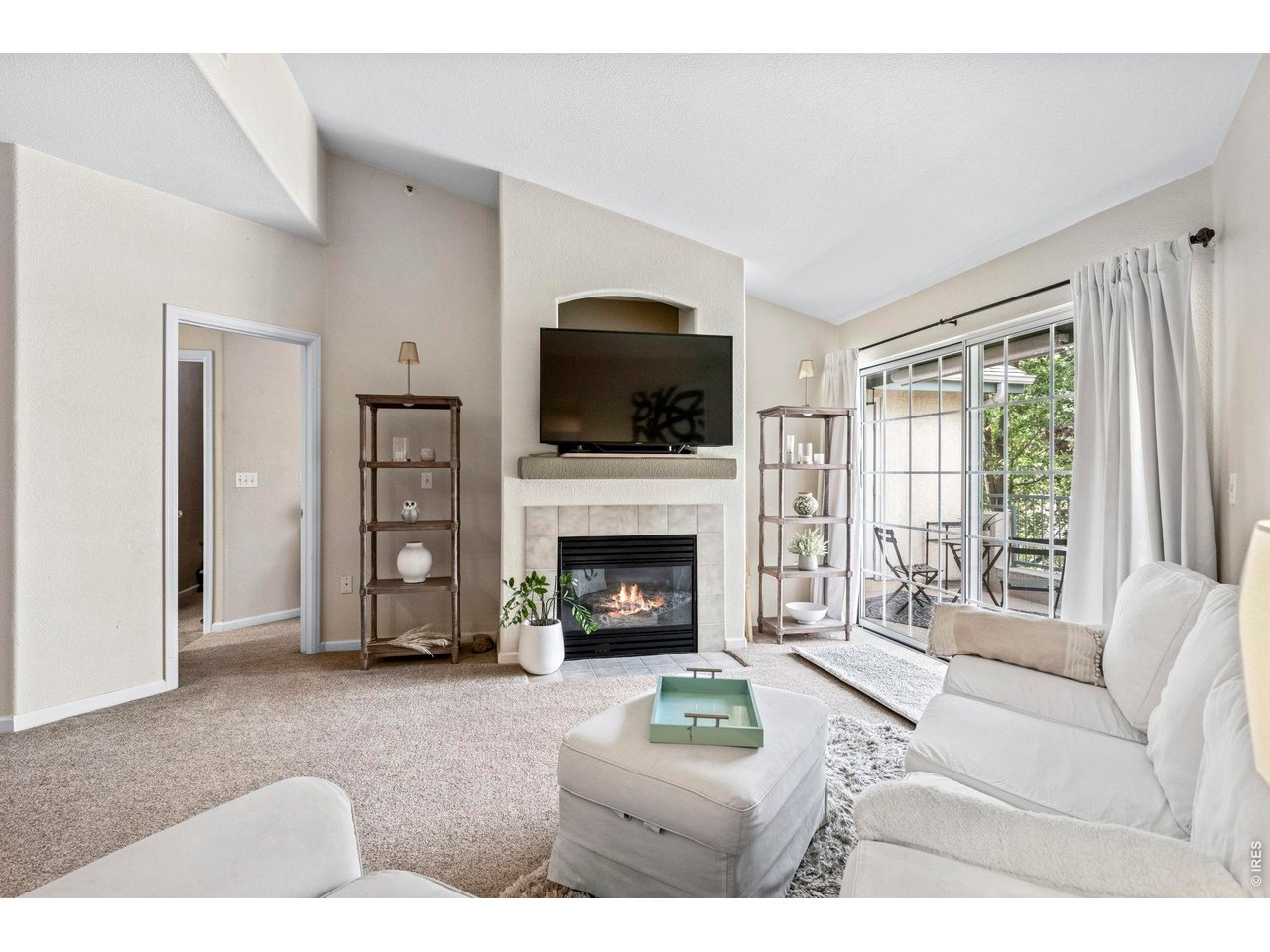 540 Mohawk Dr 15