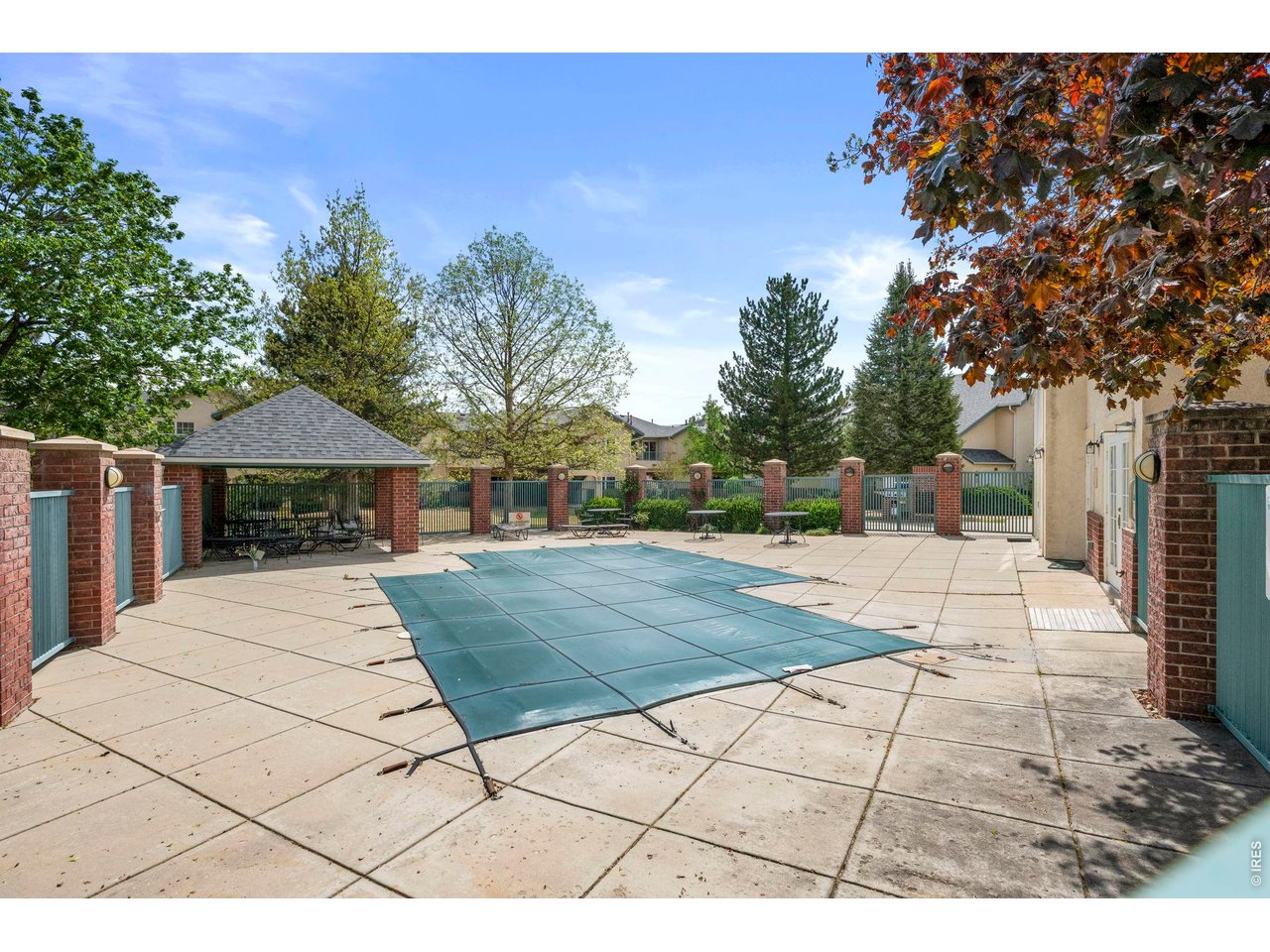 540 Mohawk Dr 15