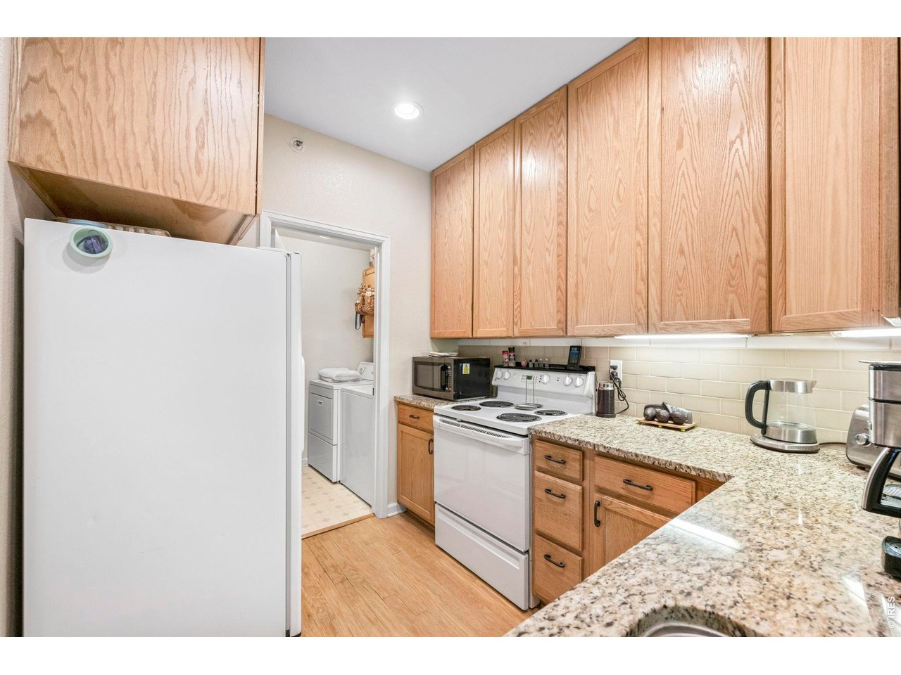 540 Mohawk Dr 15