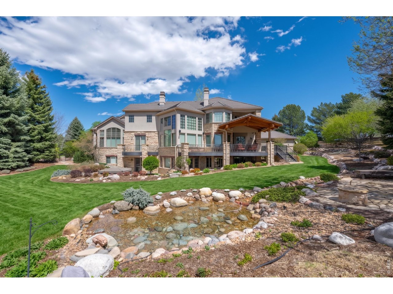 6303 Snowberry Ln