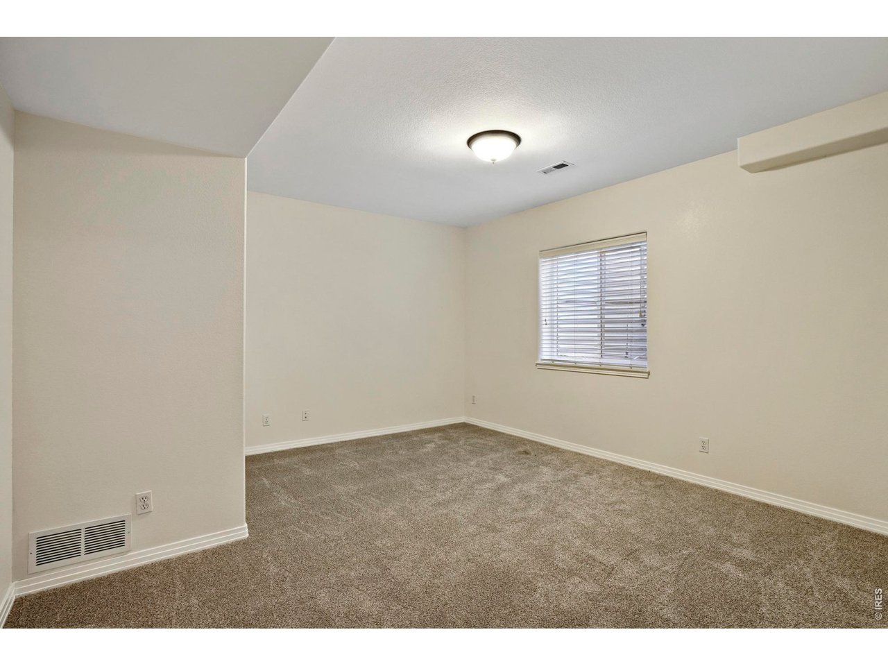 1013 Boxelder Cir
