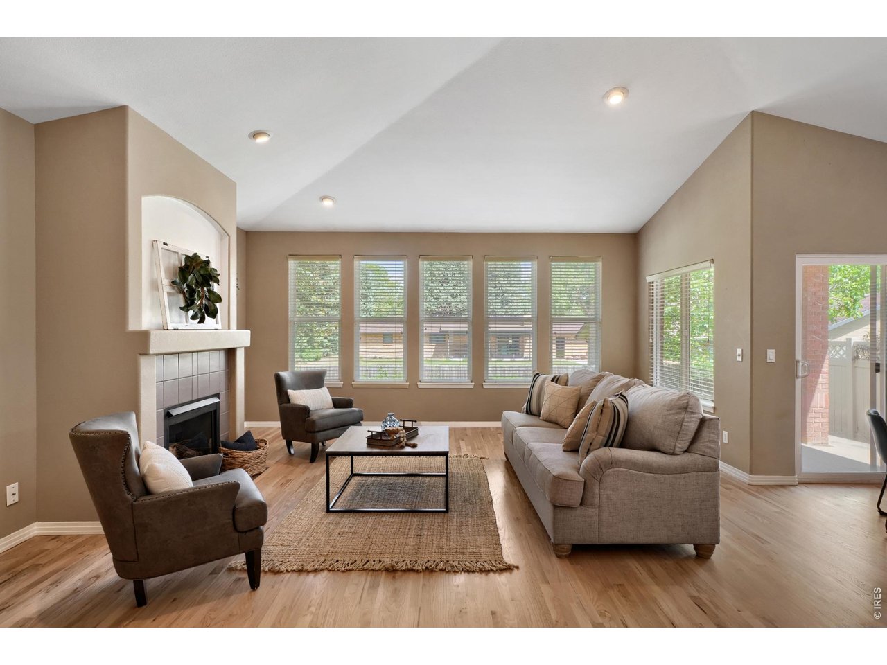 1013 Boxelder Cir
