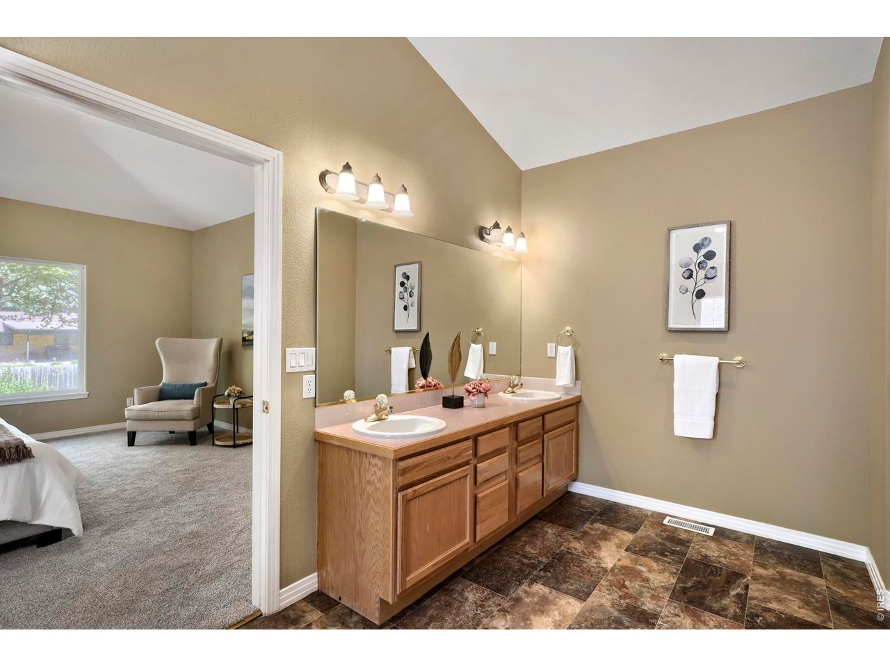1013 Boxelder Cir