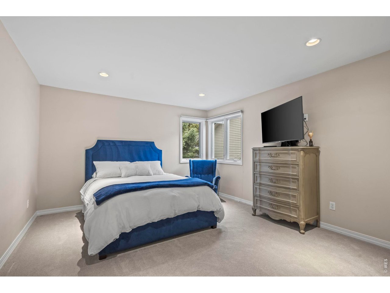 7126 Cedarwood Cir
